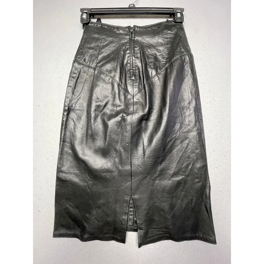 Emphasis pencil skirt